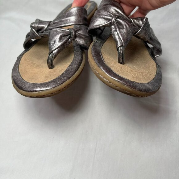 B.O.C Born Concept Womens Metallic Silver Bow Thong Toe Sandal Flip Flops 10 - Picture 5 of 12